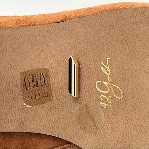 42 Gold Kiki Pointed Toe Booties, Black / Brown, Size 7.5 - Picture 6 of 9